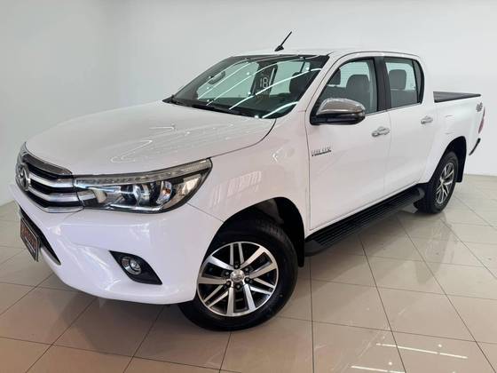 TOYOTA HILUX 2.8 SRX 4X4 CD 16V DIESEL 4P AUTOMÁTICO